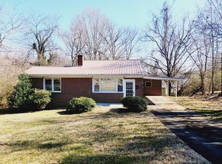 222 N Raleigh Ct, Danville, VA 24540