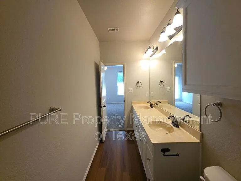 1504 Muirfield Bend Dr #A — Photo 34