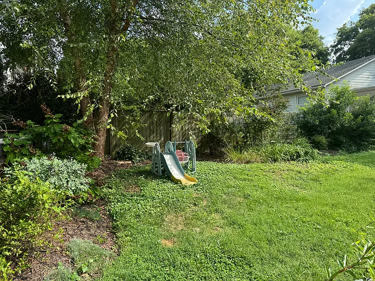 610 W 26th St — Photo 14