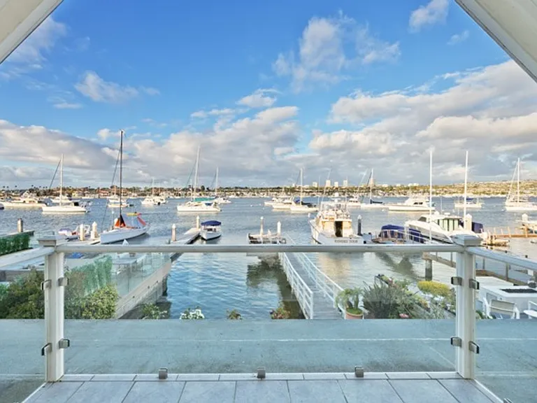 1128 E Balboa Blvd — Photo 37