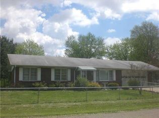 1002 Greenbriar Dr, Anderson, IN