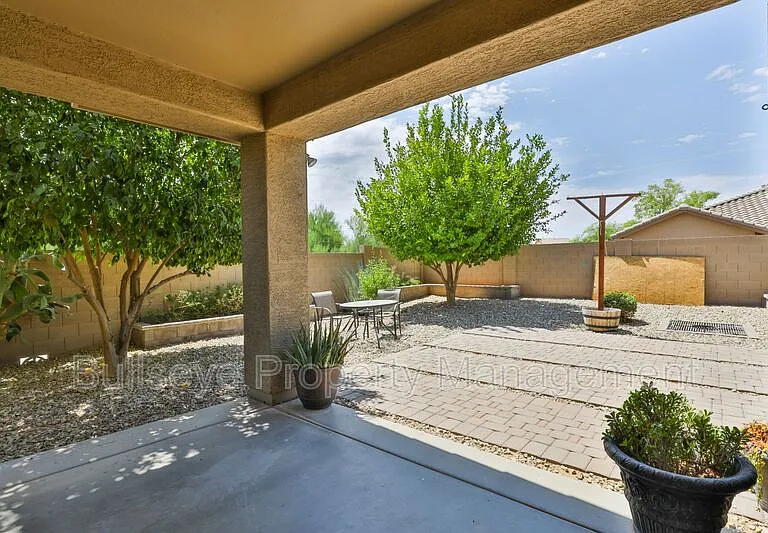 11547 E Sylvan Ave — Photo 23