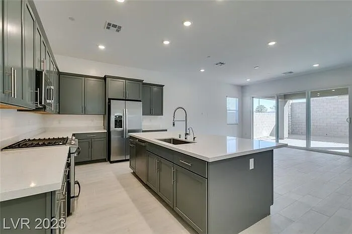 37 Charlotte Ridge Pl — Photo 16