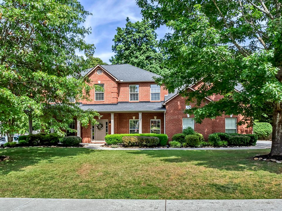 1st image of 442 Rockwell Farm Ln