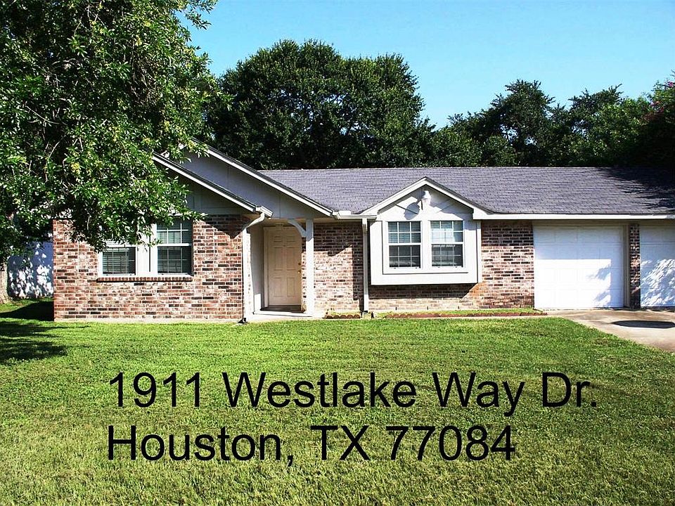 3 Bedroom 2 Bath Home in the Established Neighborhood of Wes