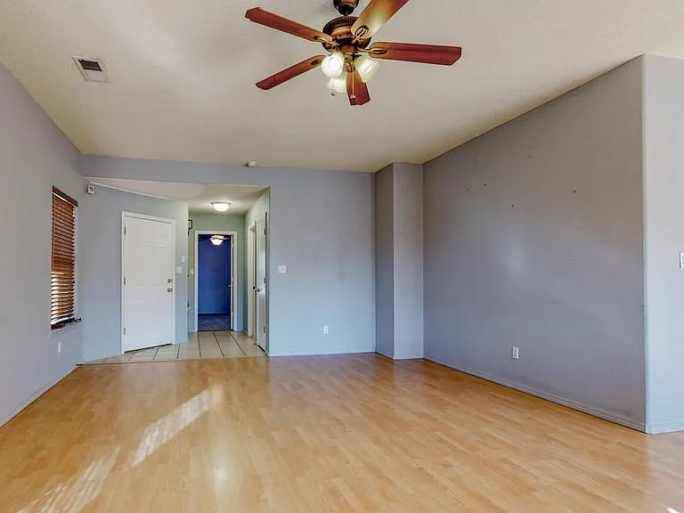 7312 Dancing Eagle Ave NE — Photo 3