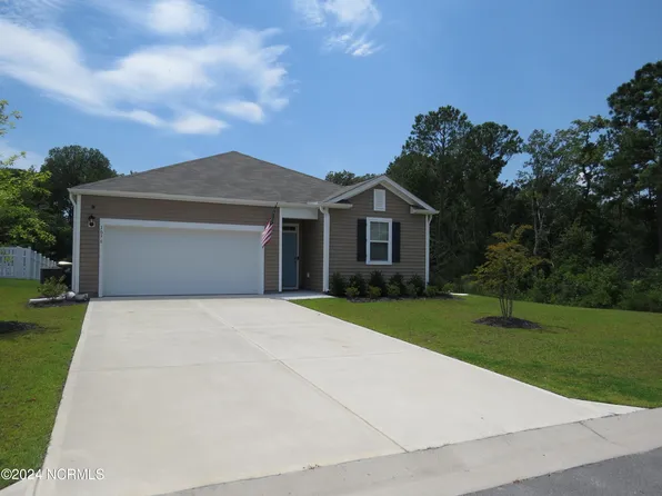 1076 Burled Oak Ridge Loop SE, Bolivia, NC 28422