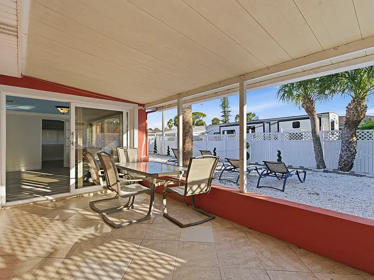 58 Lido Dr — Photo 34