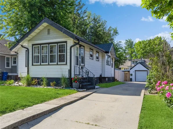 1107 Hull Ave, Des Moines, IA 50316