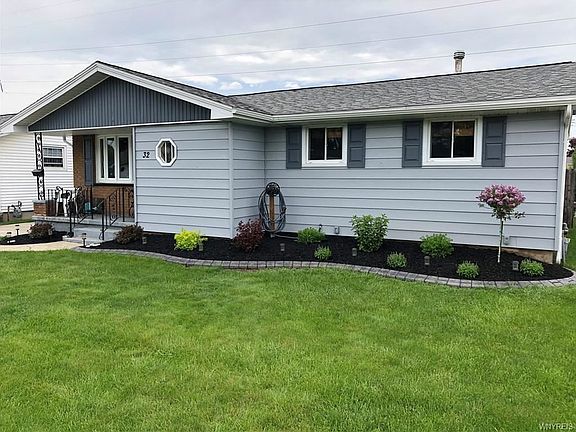 2nd image of 32 Kennedy Dr