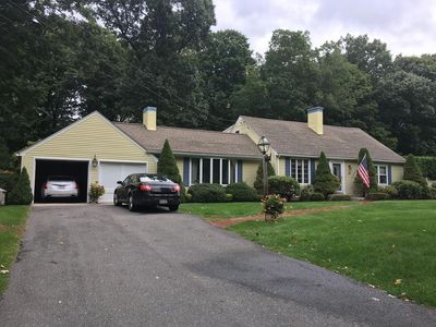 6 Oakridge Dr, Wilbraham, MA, 01095