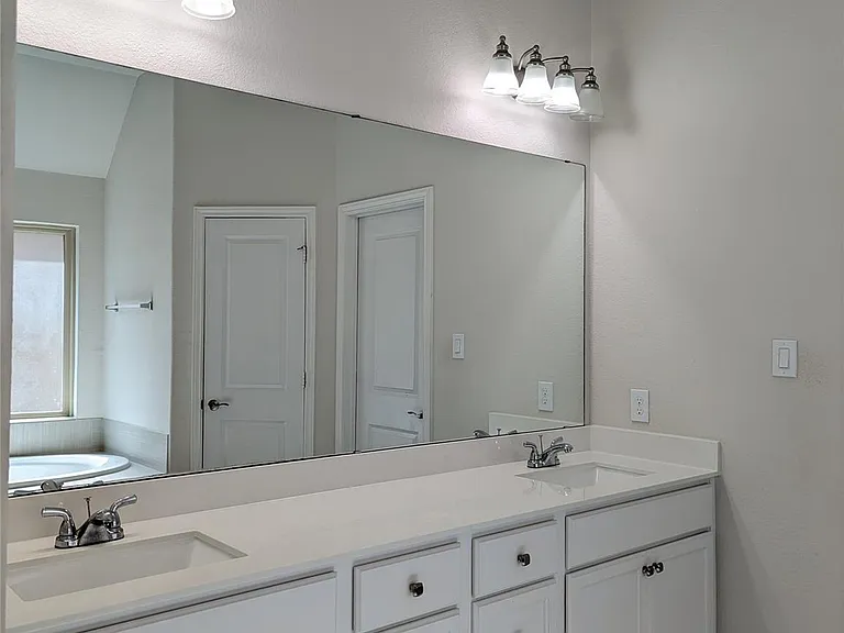 2043 Blackhawk Ridge Ln — Photo 17