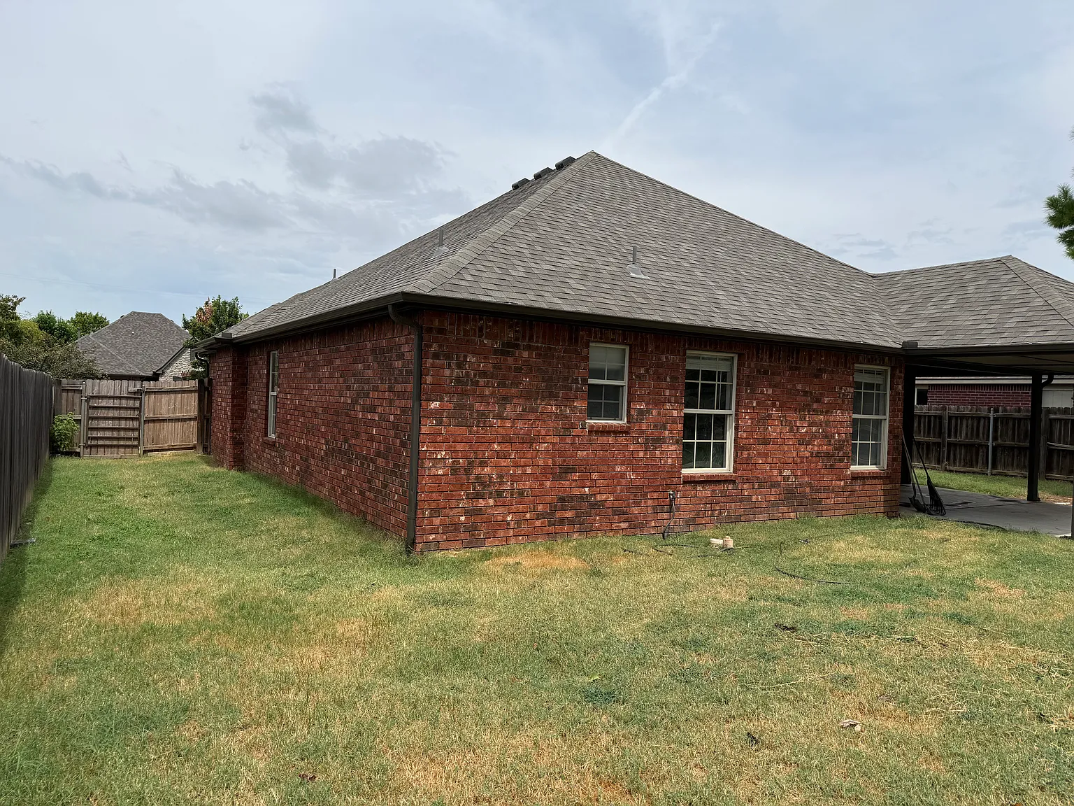 3 bed, 1554 sqft, $1,900 — Photo 3