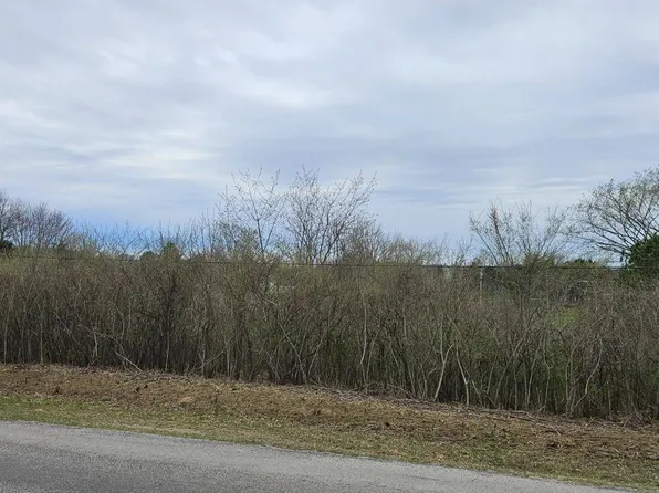 1255 Ramona Rd, Willard, OH 44890