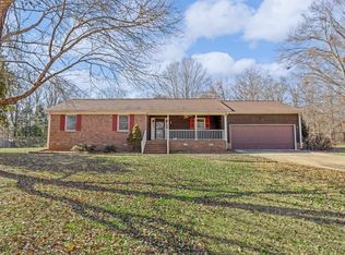 179 Miles Dr, Spartanburg, SC 29306