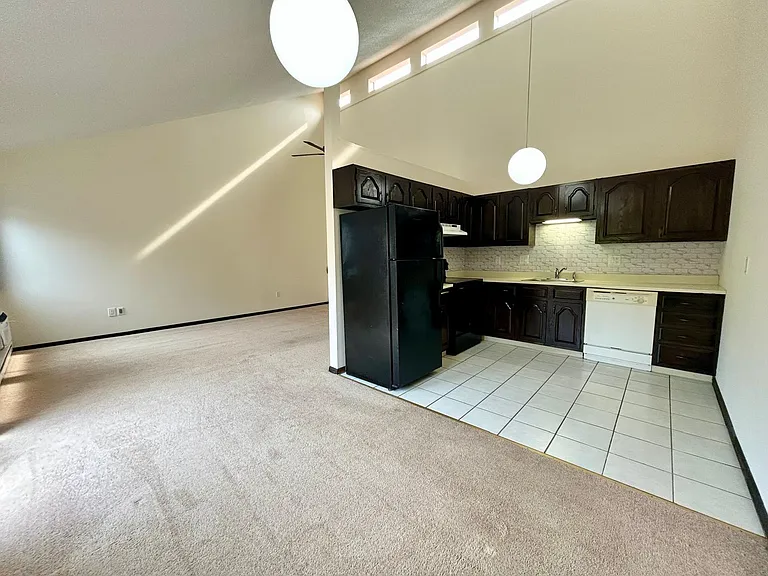 118 Osborne St #2B — Photo 5