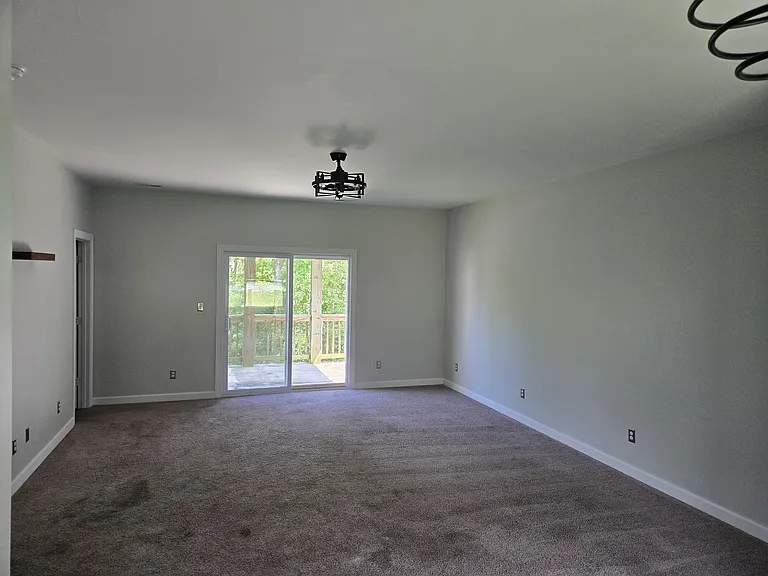417 Jasmine Ln — Photo 40