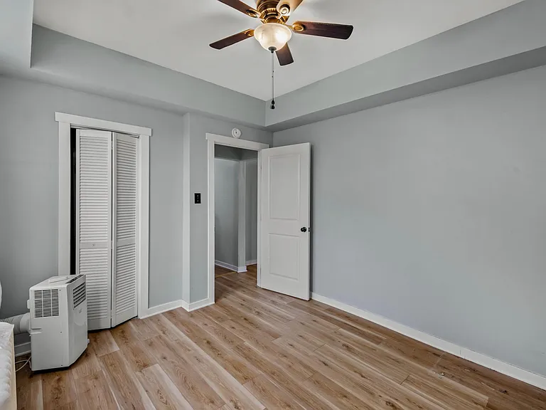 1010 Hampshire Ave #1 — Photo 9
