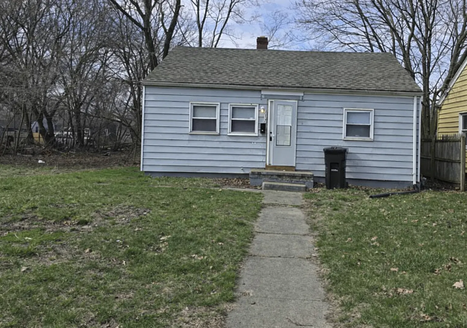 2-Bedroom, 1-Bathroom Home $1050/Month | Accepting Section 8 — Photo 1