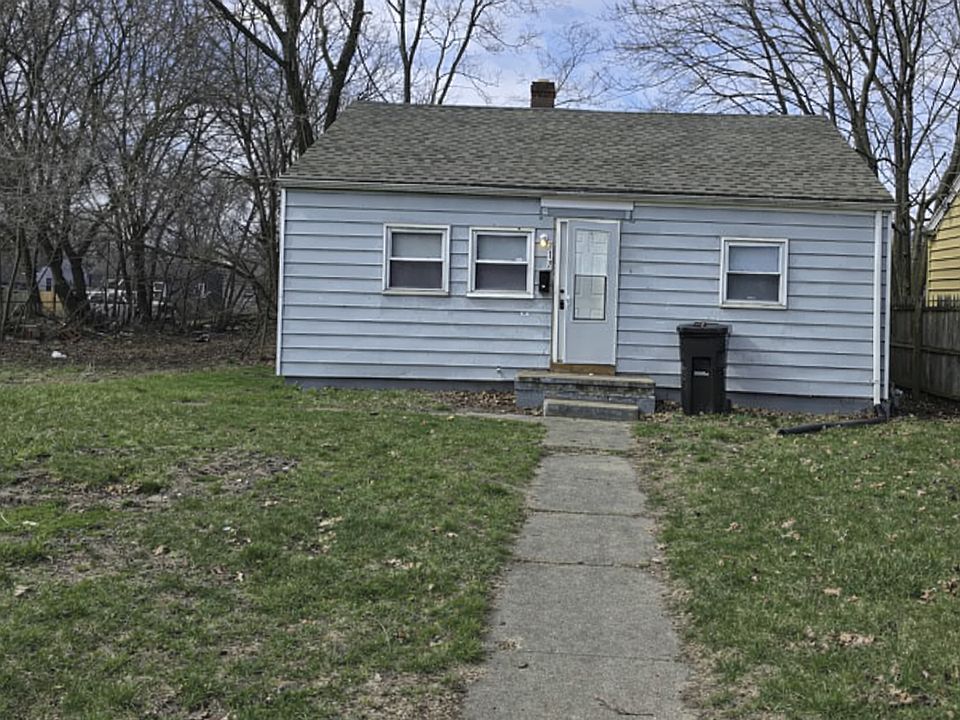 1st image of 717 Huey St