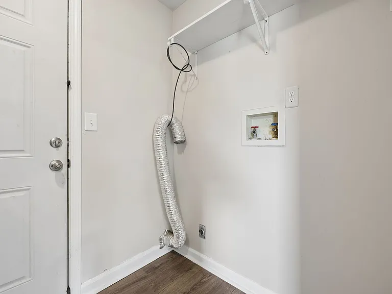 191 S Williams St — Photo 11