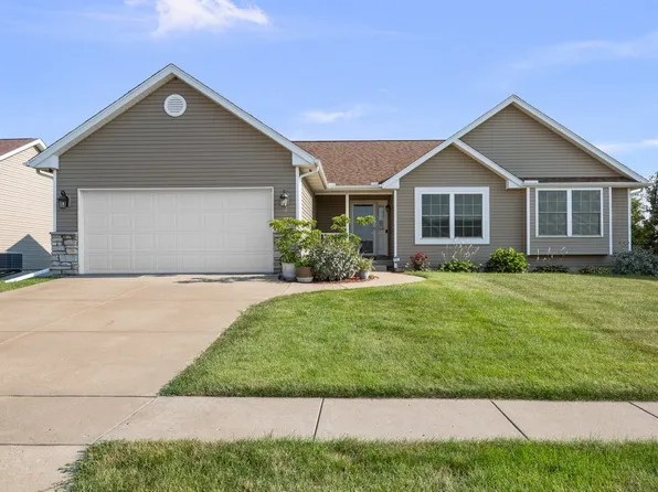 4397 Tranquility Trl, Bettendorf, IA 52722