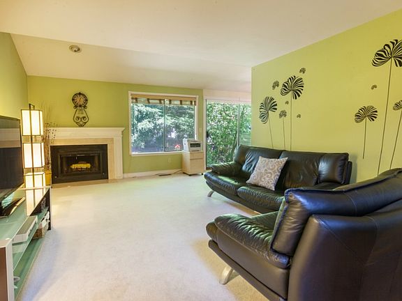 2nd image of 16156 SE 33rd Ln