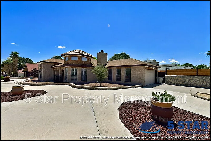 3 bed, 2.0 bath, 1784 sqft, $2,245 — Photo 3