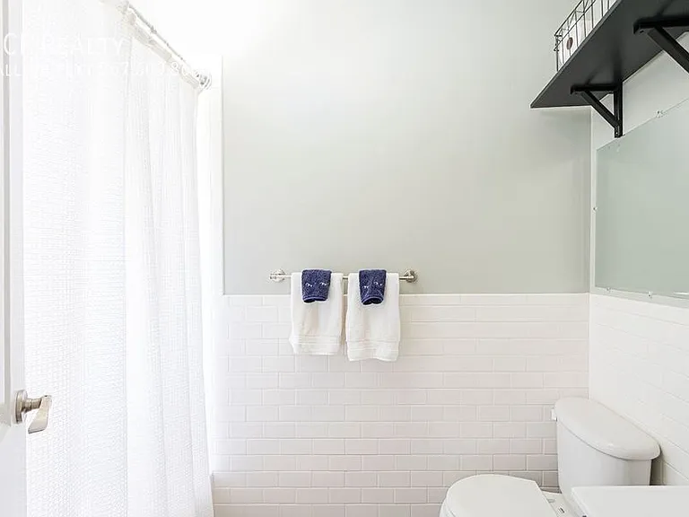 1516 South St #3B — Photo 12