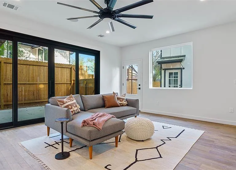 5506 Peppertree Pkwy #2 — Photo 4