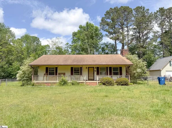 203 Larkin Dr, Greenwood, SC 29646