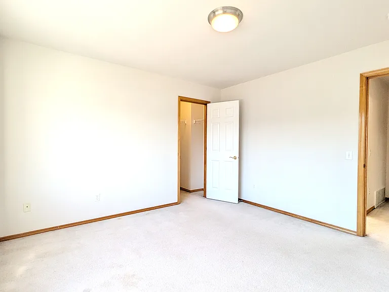 BedRoom (front) with walk-in closet