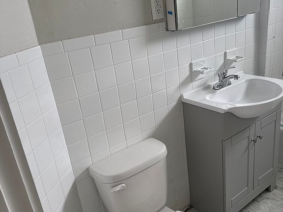 2nd image of 106 Washburn St Floor 2