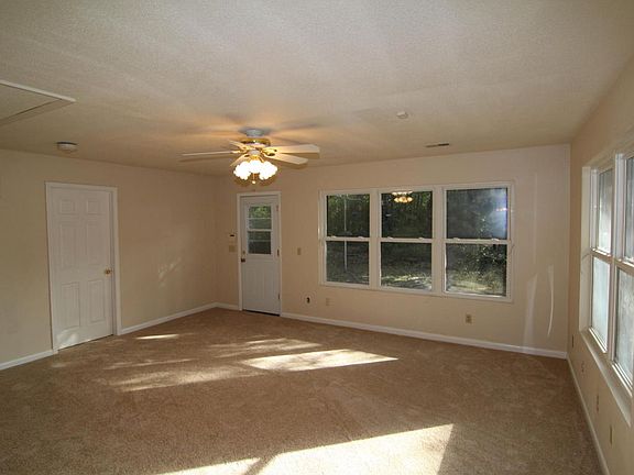 5th image of 217 Alden Dr