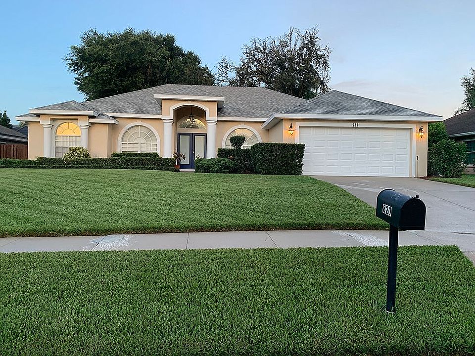 1st image of 820 Cumberland Cir