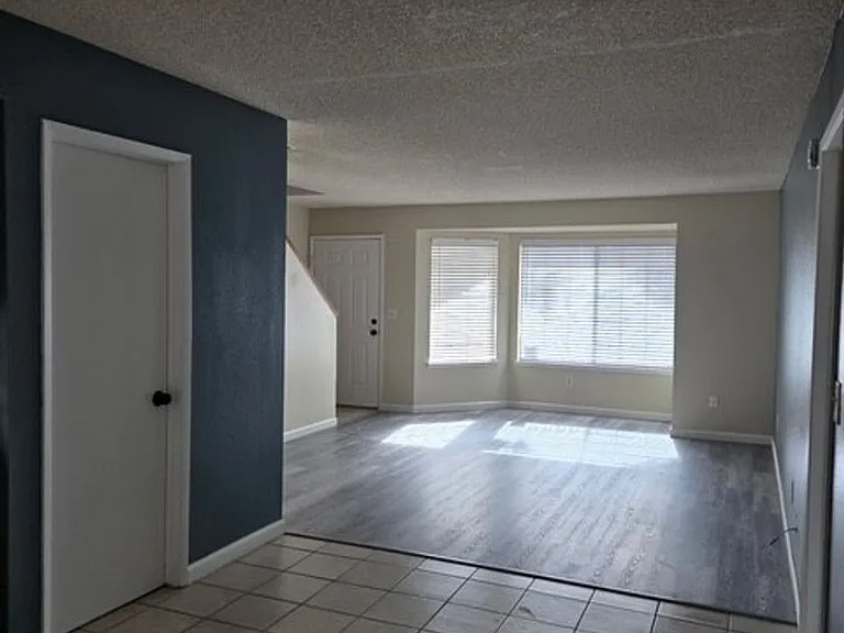 625 W Perdew Ave — Photo 9