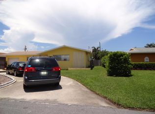 1011 SW 24th Ave, Boynton Beach, FL 33426