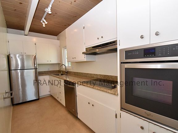 2nd image of 118 Buchanan Dr