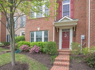 12238 Water Elm Ln, Fairfax, VA 22030