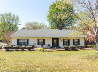 1704 Weeks Ln, Fort Smith, AR 72903