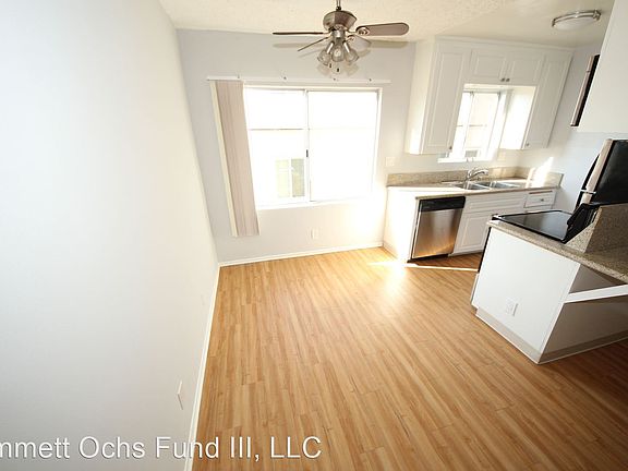 3rd image of 1725 Purdue Ave APT 207