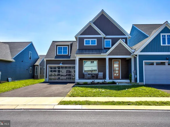 1402 Barrington Dr #288, Mount Joy, PA 17552