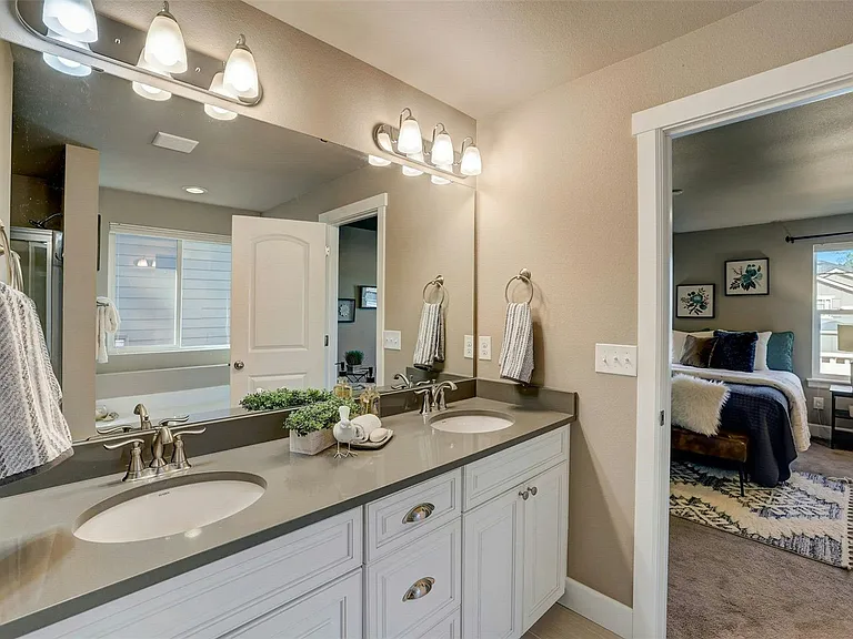 4240 Overlook Ct — Photo 13
