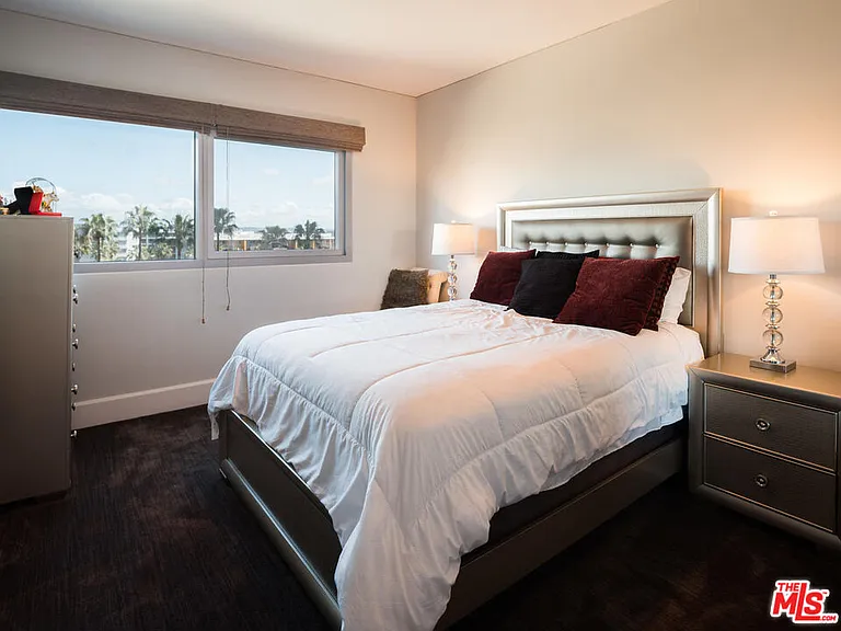 13650 Marina Pointe Dr #607 — Photo 8