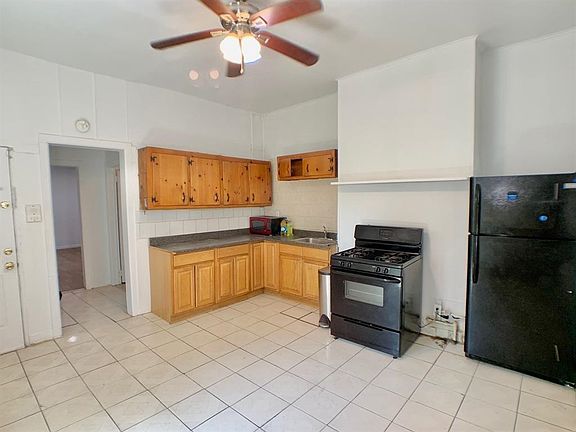 2nd image of 176 Hopkins Ave APT 2R