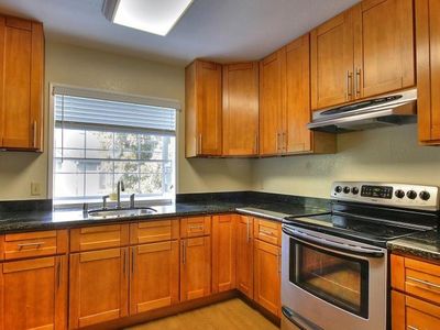 440 Canyon Oaks Dr APT G, Oakland, CA, 94605