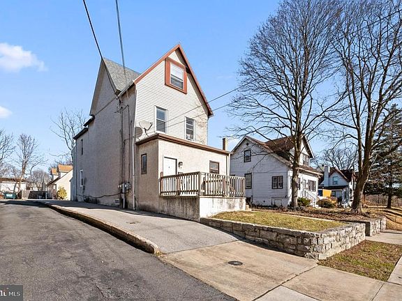 4th image of 27 E Glenolden Ave #B