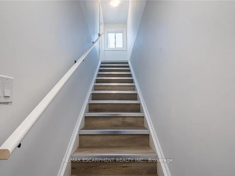 4289 Mountain St #3 — Photo 26