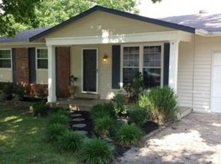 1140 Saratoga Dr, Saint Charles, MO 63303