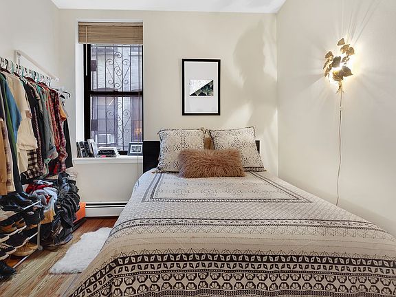 3rd image of 431 Sterling Pl #8